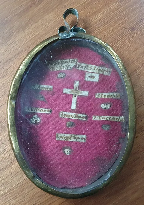 A small antique oval reliquary