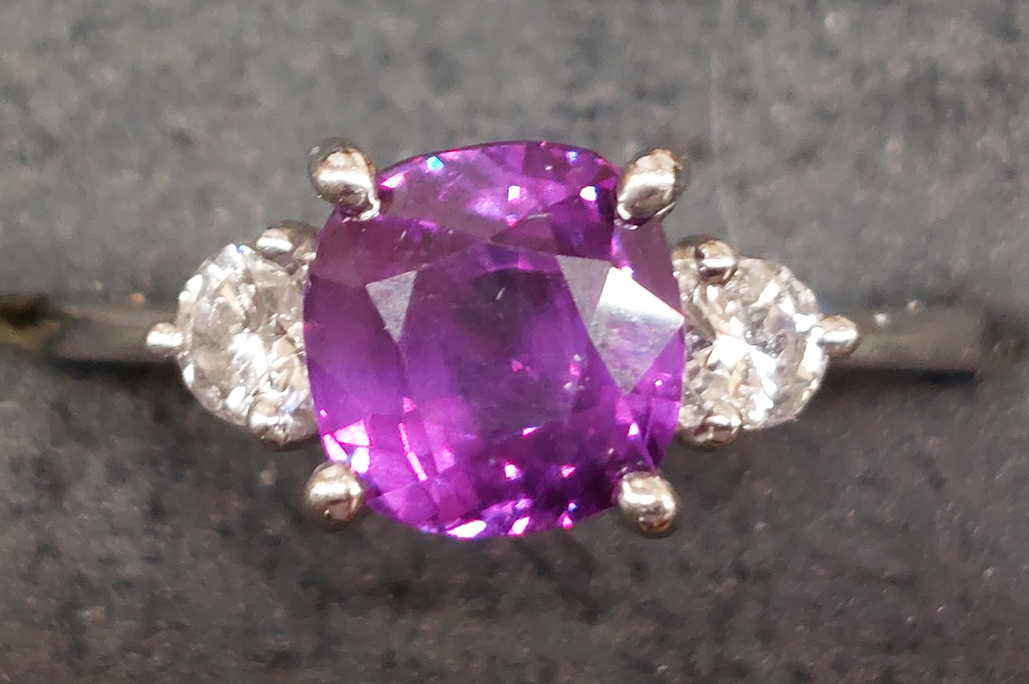 Certified natural 3.2 carat colour change pink Ceylon sapphire